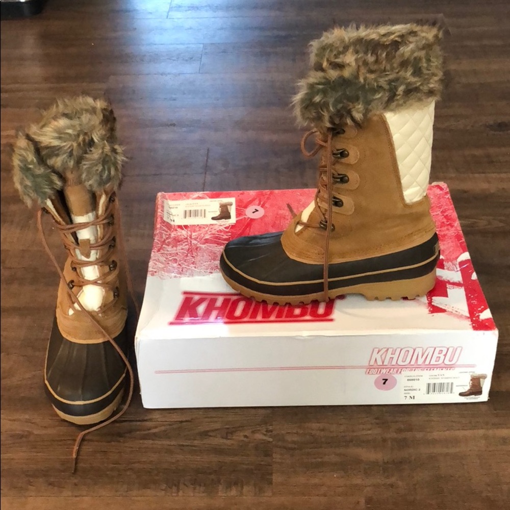 Khombu Winter Boots, Size 7. Worn only once!